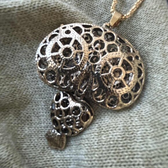 Betsey Johnson Antique-Gold Pavé Filigree Articulated Owl Pendant Necklace – OS - Picture 2 of 6